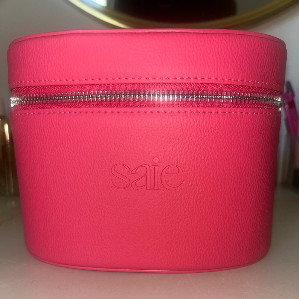 LAST CALL!!!!! Saie Mini Vanity Case in Fuchsia